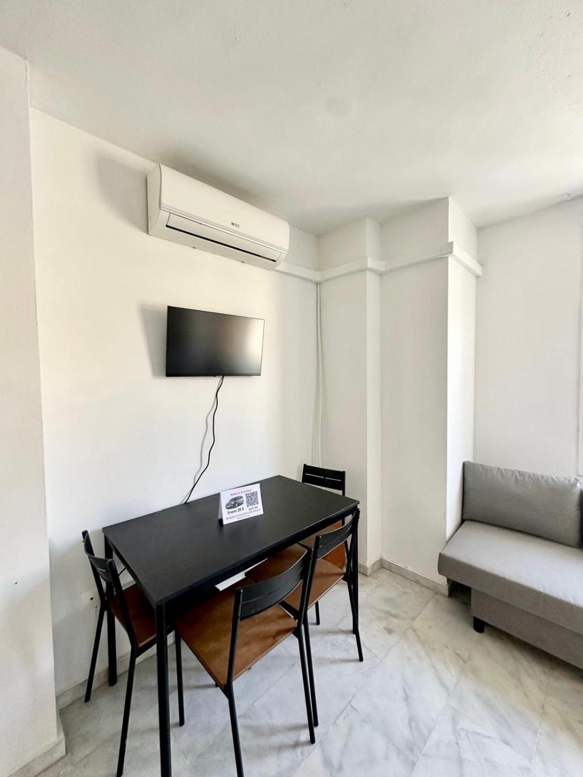 Apartamentos Playa Misericordias Málaga Eksteriør bilde